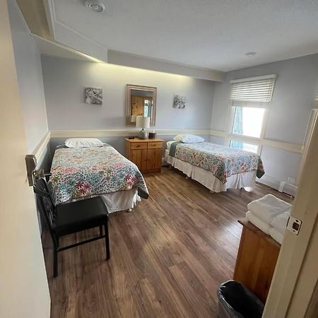 ססקאטון Laura'S Lodge מראה חיצוני תמונה
