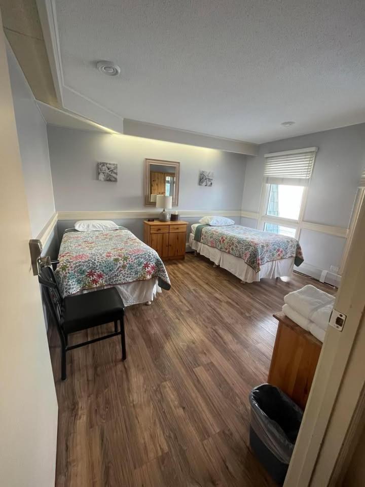 ססקאטון Laura'S Lodge מראה חיצוני תמונה